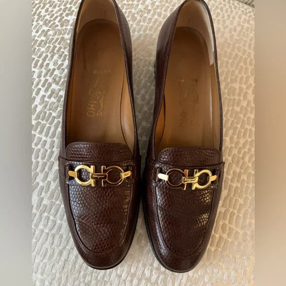 FERRAGAMO Loafers in EUC. Made in Florence. Like new! - Picture 1 of 9